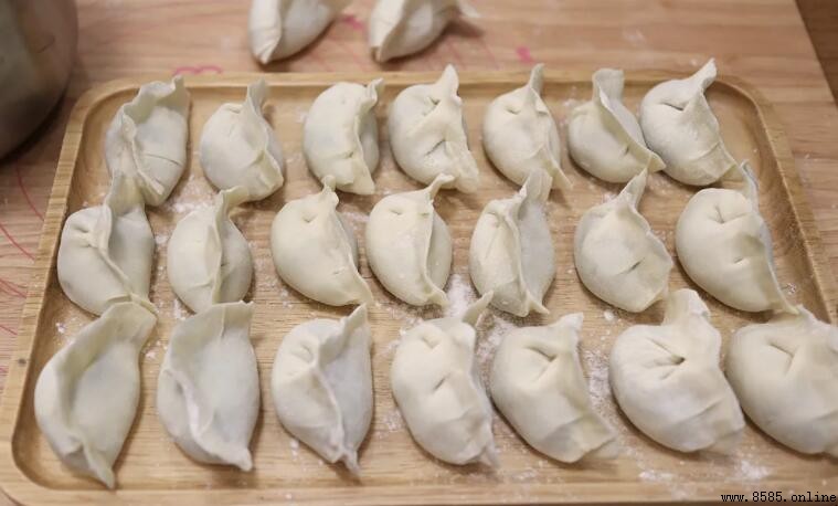 生餃子可以直接煎嗎