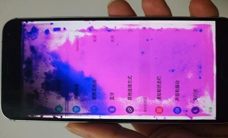 手機屏幕變紫色怎麼回事？解決方法與原因解析