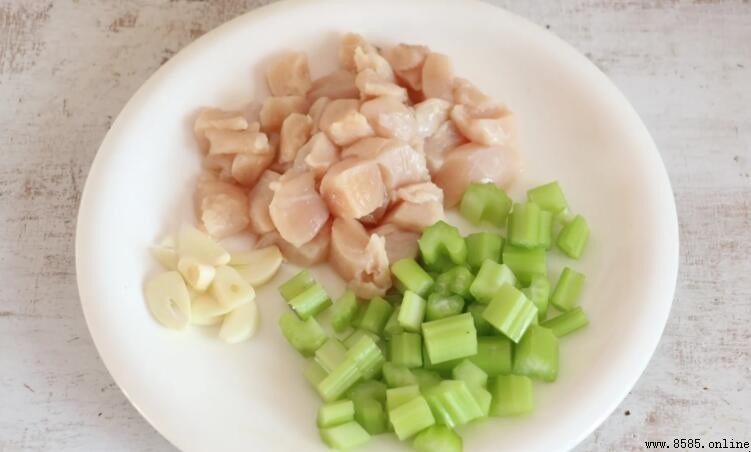 雞肉與芹菜能同食嗎？