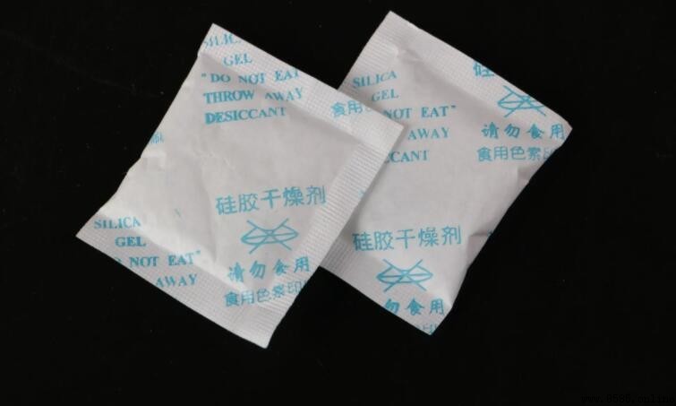 食品干燥劑是什麼成分