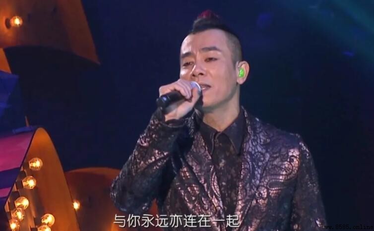 陳小春演唱會與應采兒互動歌曲名稱