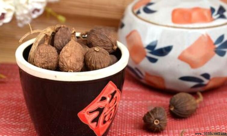 草果在燉肉中的功效與作用
