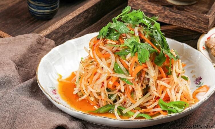 豆芽涼拌要焯水嗎