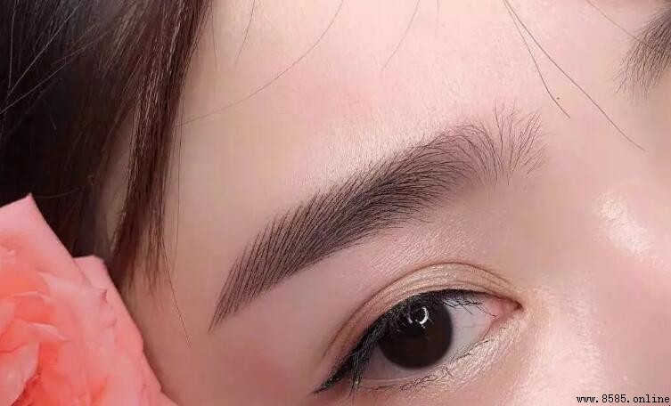 仿真眉與霧眉的區別