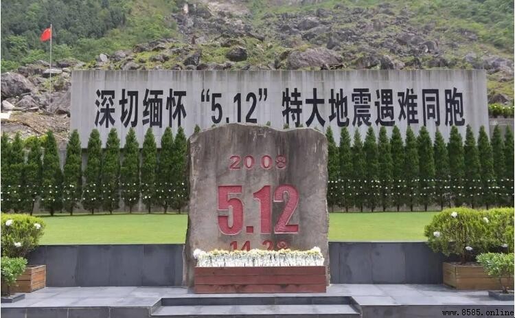 汶川大地震作文写作指南与感人范文