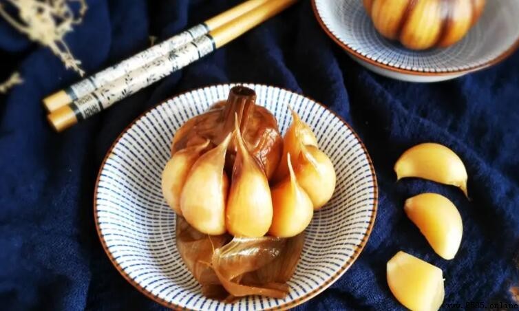 為什麼腌糖蒜要放白酒?詳解其功效與作用