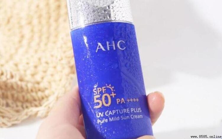 AHC 防曬霜好用嗎？深入評測 SPF50+ 保湿舒緩