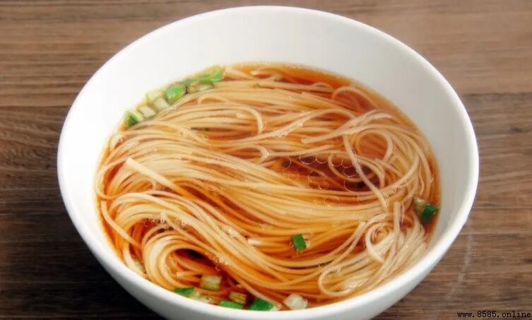 煮面用冷水還是熱水?正確步驟與原因解析