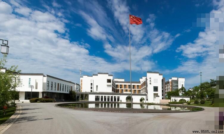 江蘇農林職業技術學校學歷層次：專科非本科