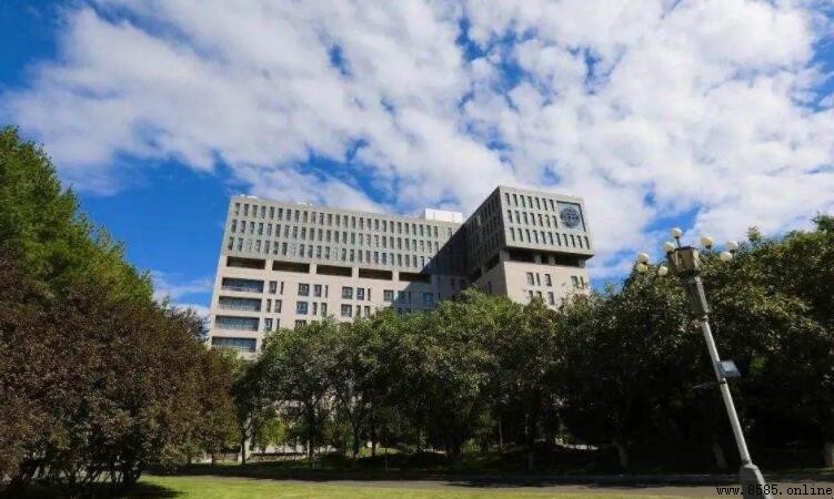 中国哪些大学有逸夫楼