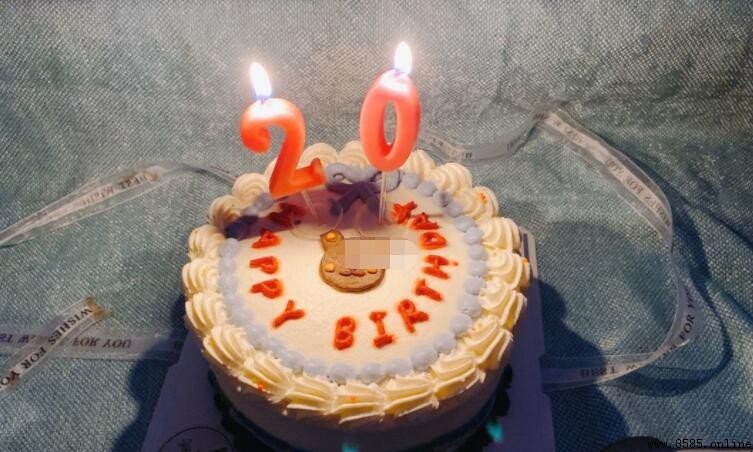 20歲生日怎麼發朋友圈：浪漫文案與祝福短語分享