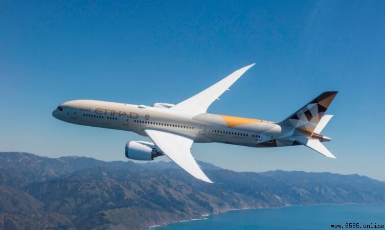 飛機經停需要下飛機嗎？一文解析經停與換機差異