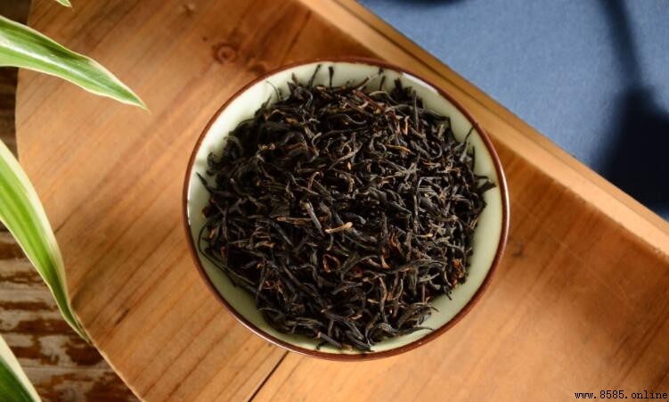 紅茶放6年還能喝嗎?保存期限與品質解析