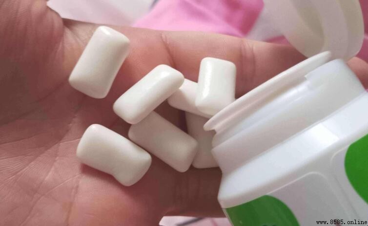 口香糖的成分解析:它到底由什麼製成?