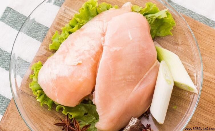100克雞胸肉熱量與營養解析