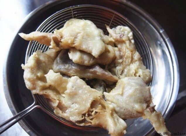 如何炸出酥脆美味的蘑菇
