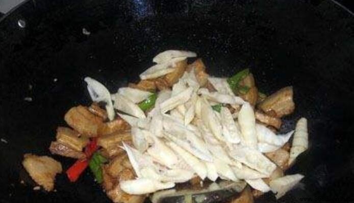五花肉炒筍尖步驟
