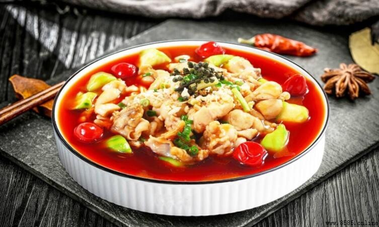 泡椒牛蛙的來源地:川渝名菜特色解析