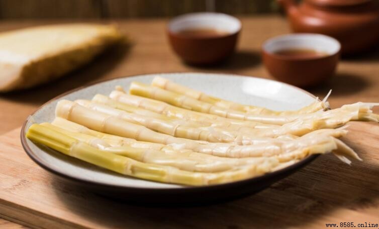 酸筍為什麼那麼臭?解析發酵美食的獨特氣息