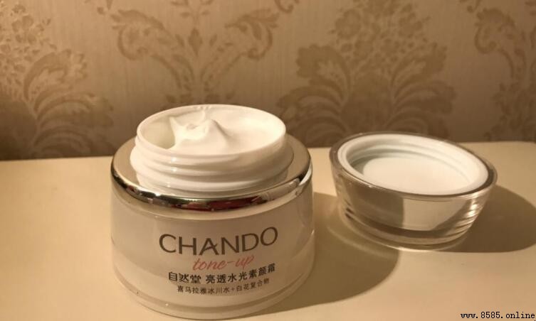 只塗素顏霜可以嗎？正確使用步驟與注意事項