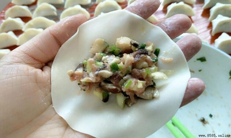 香菇餃子餡需要焯水嗎