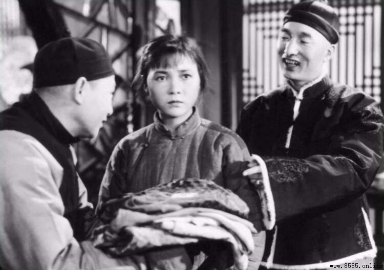黃世仁是個什麼樣的人：樂劇《白毛女》中的惡霸地主形象解析