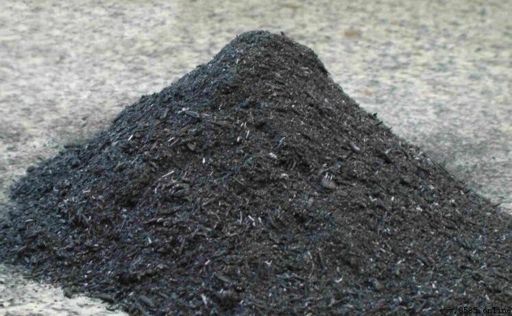 草木灰是什麼肥料?來源、特性與使用注意事項解析