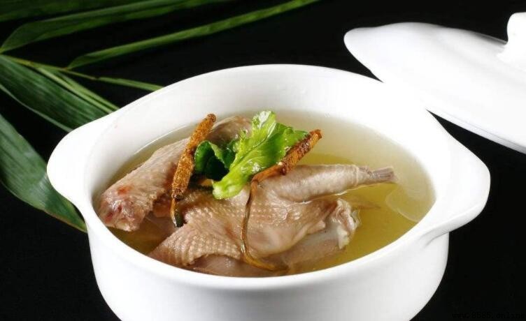 為什麼鴿子湯會帶苦味？三大原因及預防方法