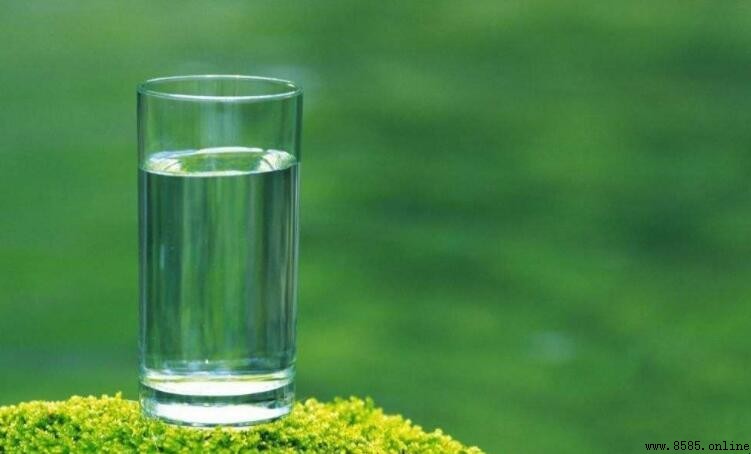 水的pH值健康范围與飲用標準
