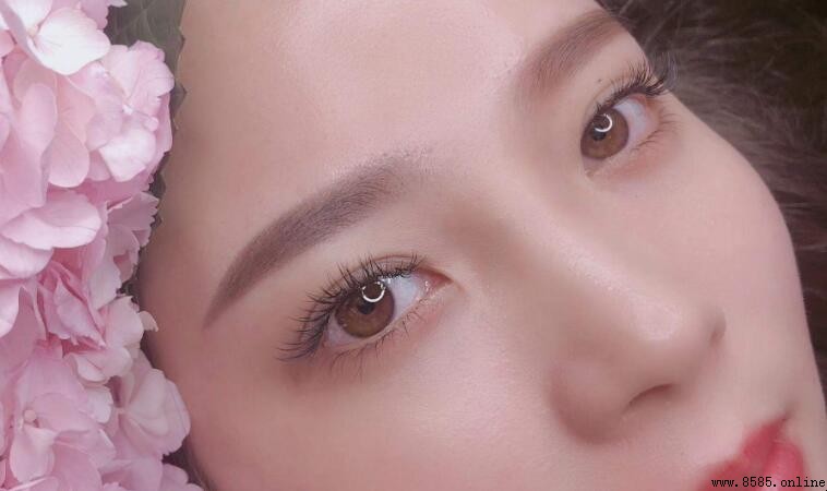 粉黛眉與霧眉比較:哪一種更好?
