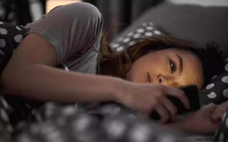 熬夜會變黑嗎？解析熬夜對皮膚的影響