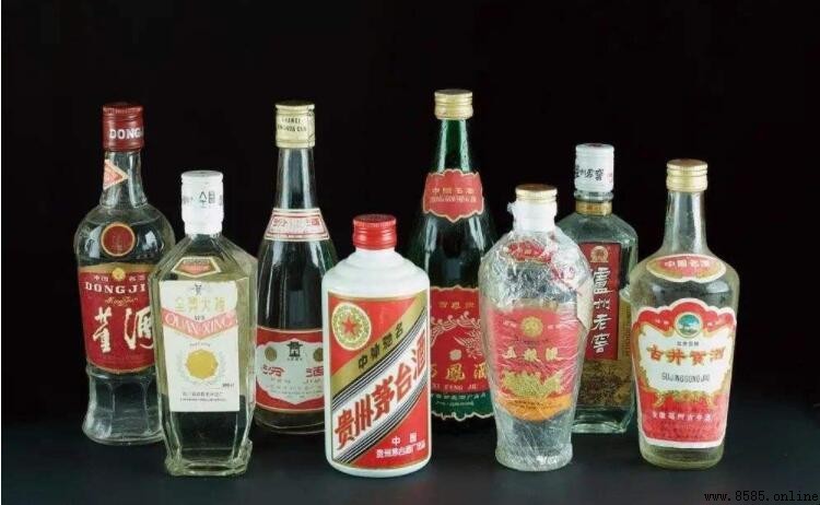 白酒開瓶後能放多久？保存期限詳解