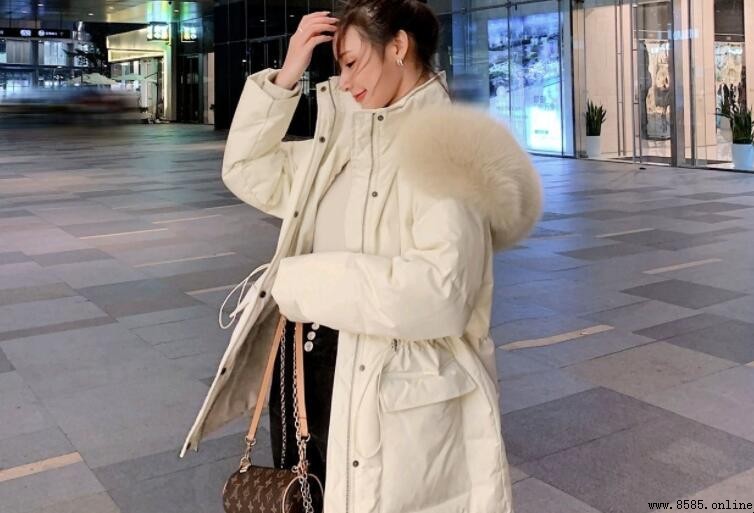 10度需要帶羽絨服嗎