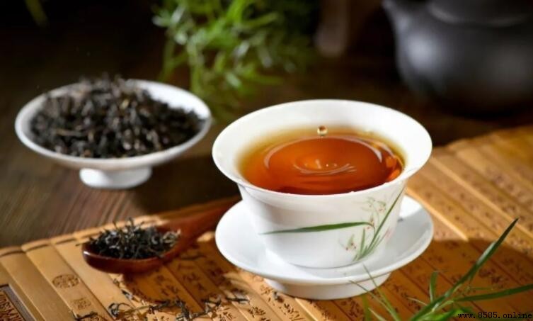 茶葉是鹼性還是酸性？科學解說與常見誤區澄清