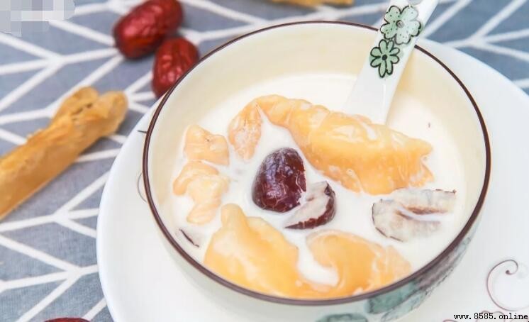 花膠炖牛奶要炖多久？正確時間與技巧一次看盡