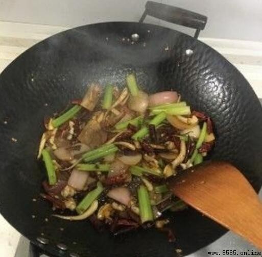 爆炒鱿鱼须的烹饪步骤详解