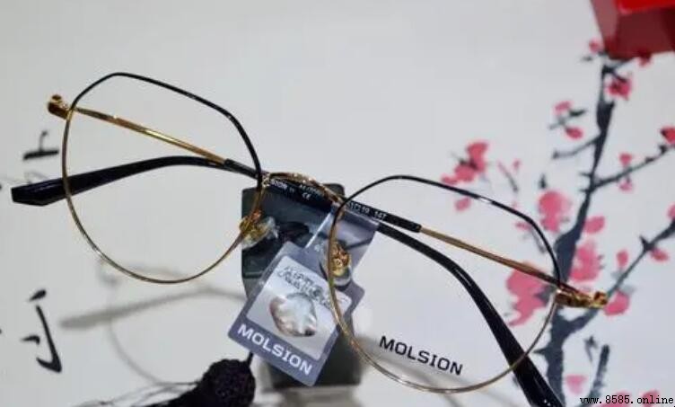 Molsion 眼鏡是名牌嗎？解析陌森眼鏡的品牌與品質