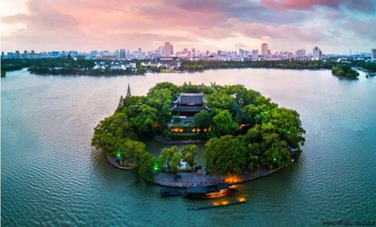 煙雨迷蒙訪舊蹤是嘉興南湖｜煙雨樓的由來與一大會址確立