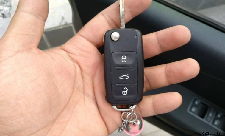 車鑰匙掉了怎麼辦