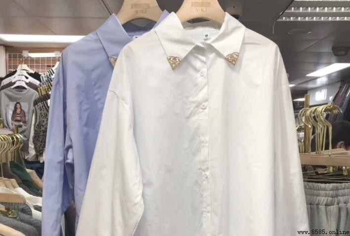证件照穿什么衣服好看?实用穿搭建议