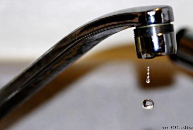 水龍頭接頭漏水怎麼辦？實用修補指南