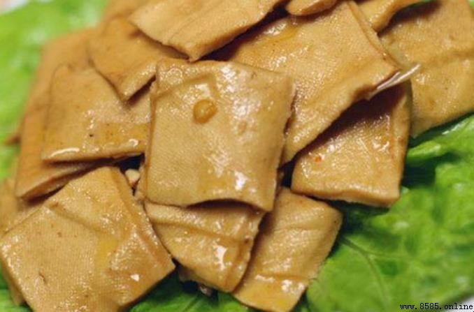 干豆腐熱量解析：每100克營養值與食用建議