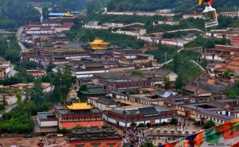 塔爾寺在哪個城市