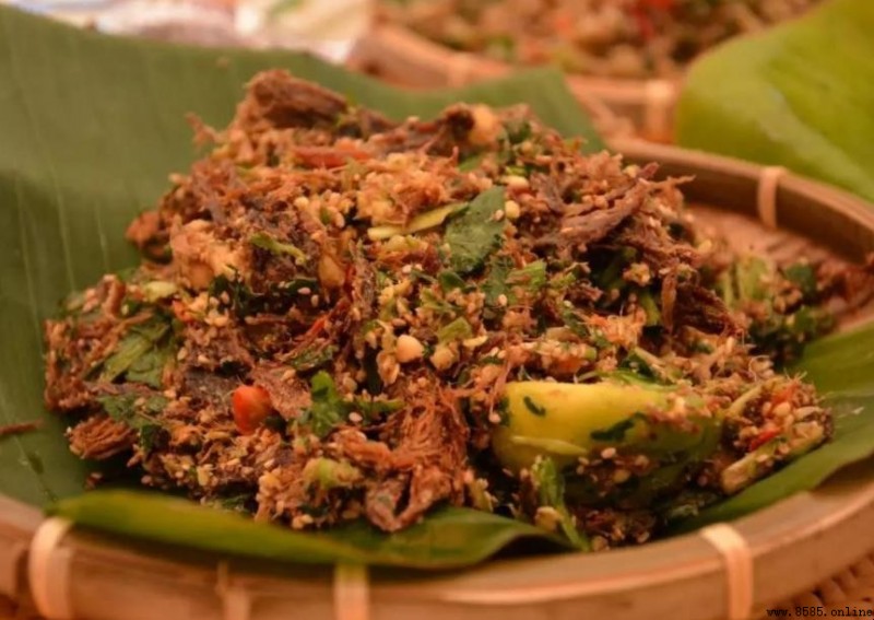 臨滄特色美食推薦:雞肉爛飯、酸扒菜等地道風味