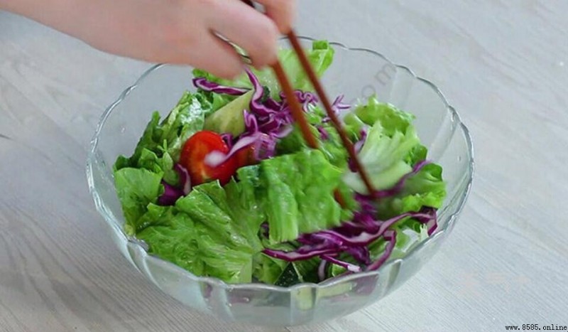 減肥蔬菜沙拉簡易做法與食材選擇