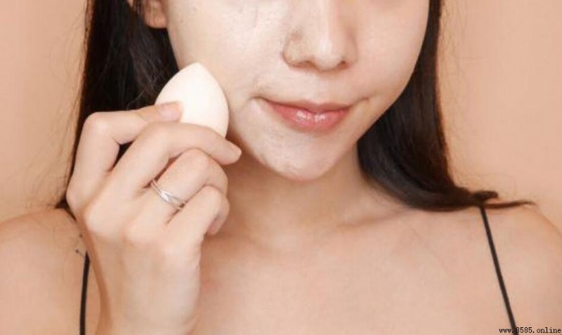 遮瑕膏正確使用順序：粉底前還是後？一文教你打造完美底妝