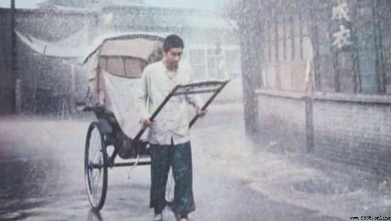《駱駝祥子》的基本線索