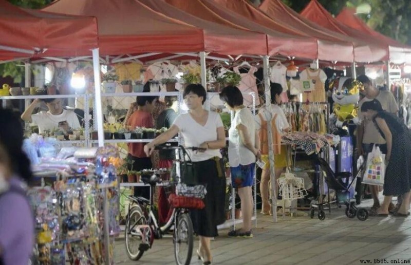 年輕人適合擺什麼地攤？九個實用建議助你成功開攤