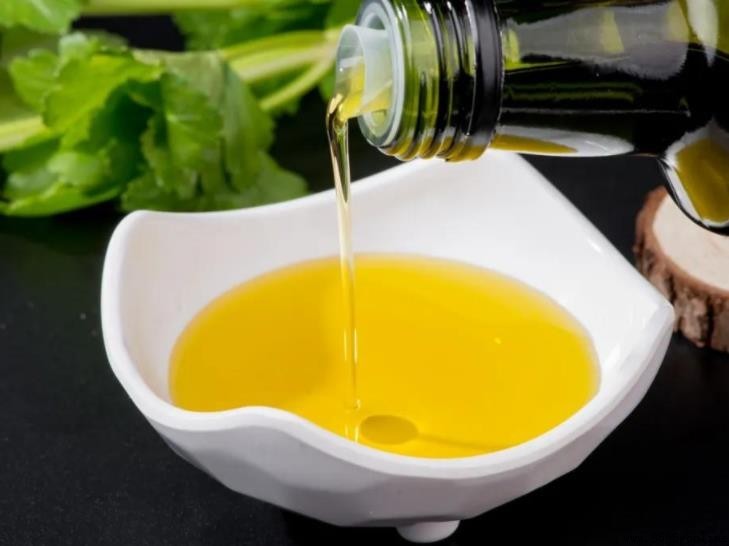 食用油放了3年还能吃吗？