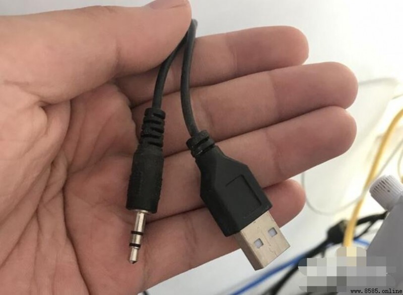 電腦音箱如何正確安裝與連接